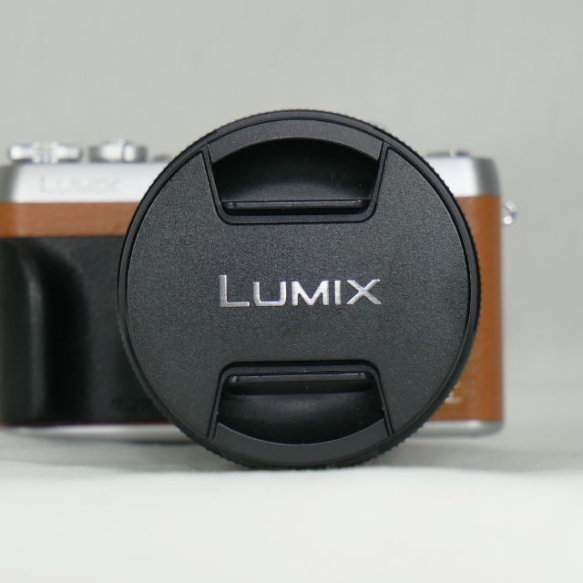 美品 Panasonic Lumix 広角・望遠ズームレンズ H-FS14140 全品送料0円