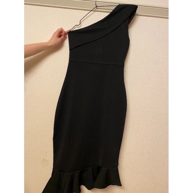【新品・未着用】ワンショルダードレス  S レディースのフォーマル/ドレス(ミディアムドレス)の商品写真
