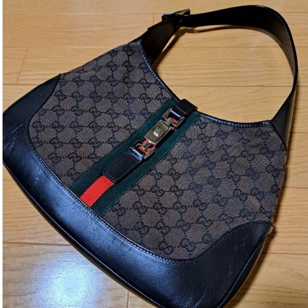 Gucci(グッチ)のGUCCI　ショルダーバック シェリーライン　正規品 レディースのバッグ(ショルダーバッグ)の商品写真