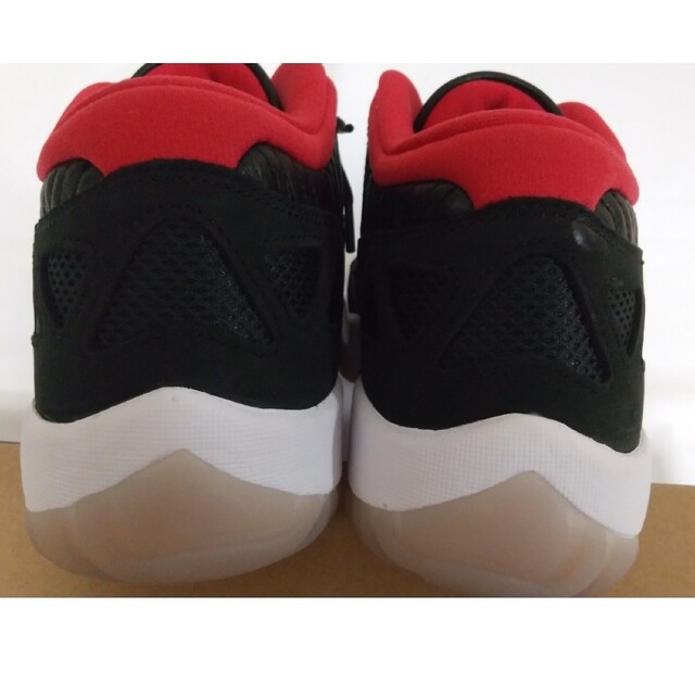 NIKE(ナイキ)のNIKE AIR JORDAN 11 LOW IE "BRED" 28cm 新品 メンズの靴/シューズ(スニーカー)の商品写真