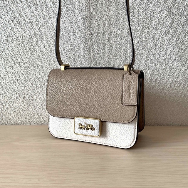 ☆新品・未使用☆COACH ハンドバッグ ショルダーバッグ バックル バイ