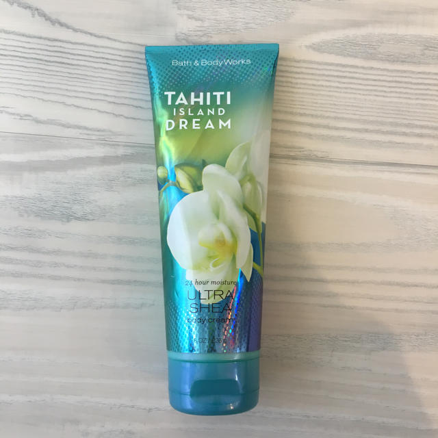 Bath & Body Works(バスアンドボディーワークス)のTAHITI ISLAND DREAM ボディクリーム コスメ/美容のボディケア(ボディクリーム)の商品写真