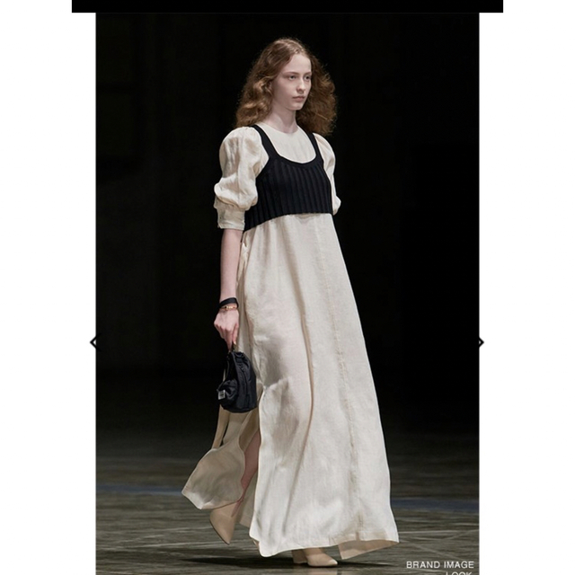 HYKE(ハイク)のHYKE LINEN BALLOON SLEEVE MAXI DRESS レディースのワンピース(ロングワンピース/マキシワンピース)の商品写真