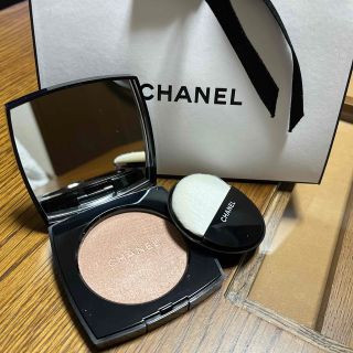 シャネル(CHANEL)のCHANEL🤍🖤フェイスパウダー　未使用品✨(フェイスパウダー)