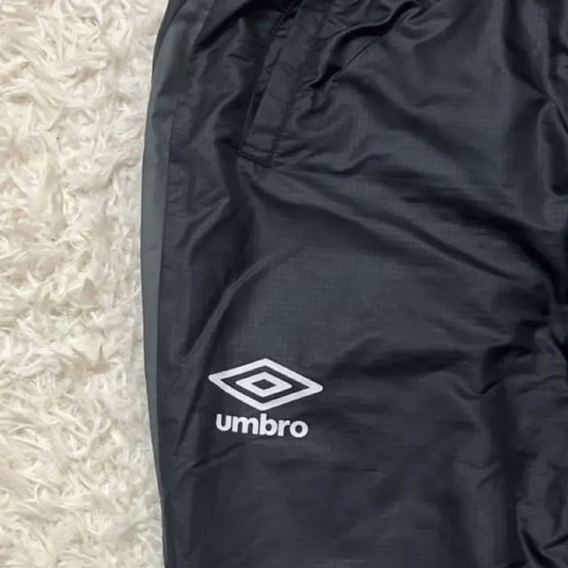 UMBRO(アンブロ)の【526】アンブロ　ナイロンパンツ メンズのパンツ(その他)の商品写真