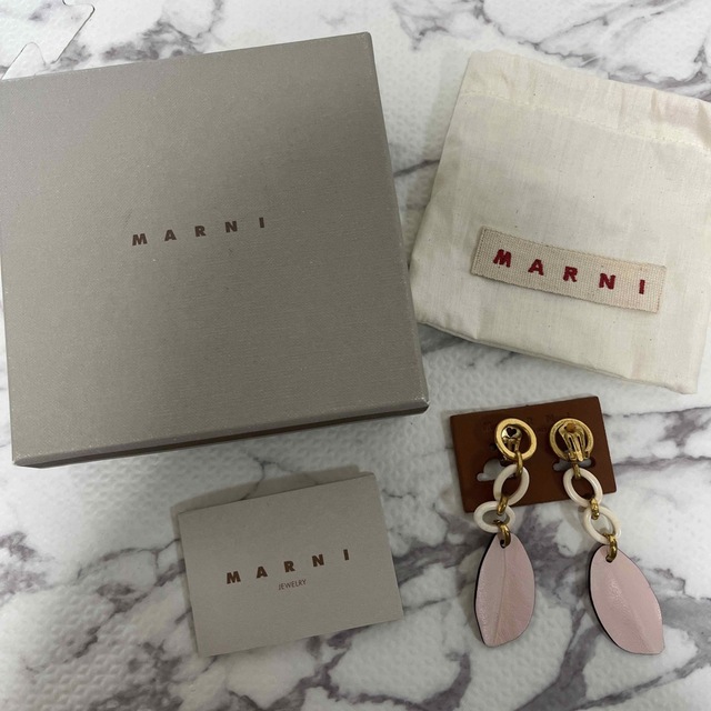 Marni - MARNI♡マルニ イヤリング PRADA miumiu FENDIの通販 by