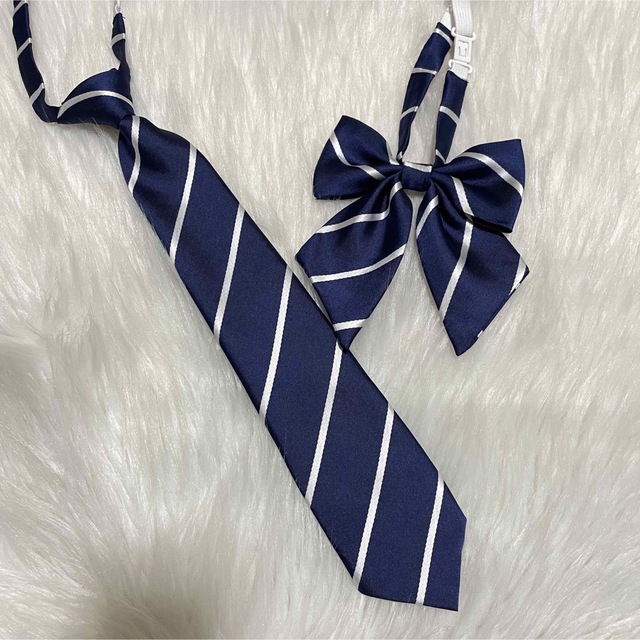 【新品N】紺色と白色　ストライプ　 ネクタイとスクールリボン2点セット