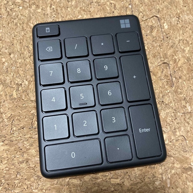 Microsoft(マイクロソフト)の【美品】MicroSoft Number Pad ナンバーパッド スマホ/家電/カメラのPC/タブレット(PC周辺機器)の商品写真