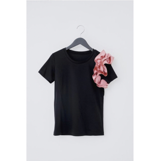 ザラ(ZARA)のフエ　hue フリルスリーブTシャツ　ピンク　ブラック　新品未使用タグ付き(Tシャツ(半袖/袖なし))