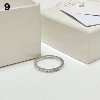 マルタンマルジェラ(Maison Martin Margiela)の新品 9 マルジェラ 22ss ブランドロゴリング THIN 指輪 4615(リング(指輪))