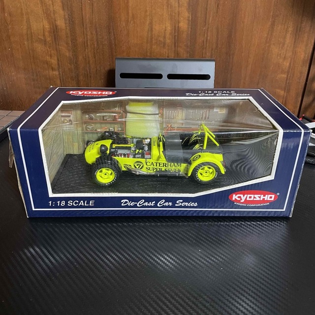 激レア!絶版未展示品 京商1/18ケーターハム スーパーセブン JPE イエロー
