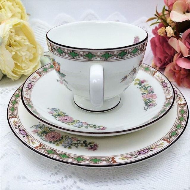 WEDGWOOD - 専用 希少 人気 ウェッジウッド クタニ クレーン 2客セット kutaniの通販 by FEELPORT☆★フォロー割おまとめ割｜ウェッジウッドならラクマ