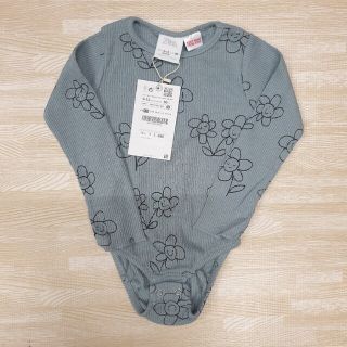 ザラキッズ(ZARA KIDS)のzarababy 新品　ロンパース　80センチ(ロンパース)