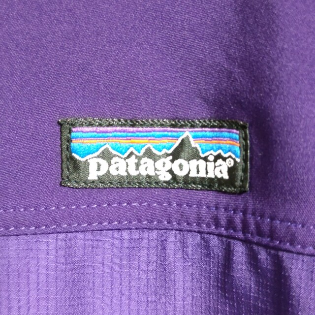 patagonia(パタゴニア)のPatagoniaトーレジャケット サイズＬパープル✕レッド メンズのジャケット/アウター(ナイロンジャケット)の商品写真