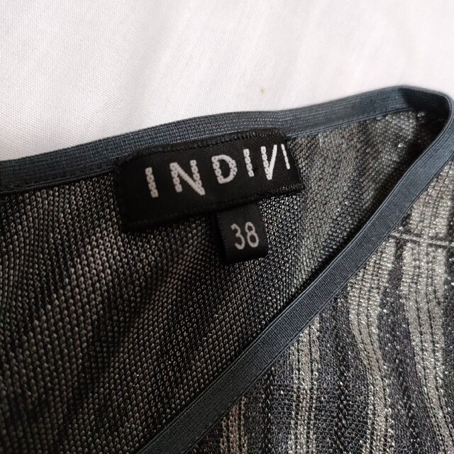 INDIVI(インディヴィ)のINDIVI　インディヴィ　ノースリーブワンピース　日本製 レディースのワンピース(ひざ丈ワンピース)の商品写真