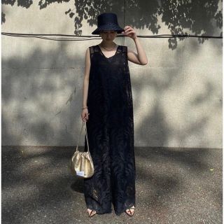 アメリヴィンテージCHLOE V NECK ROMPERS | vrealitybolivia.com