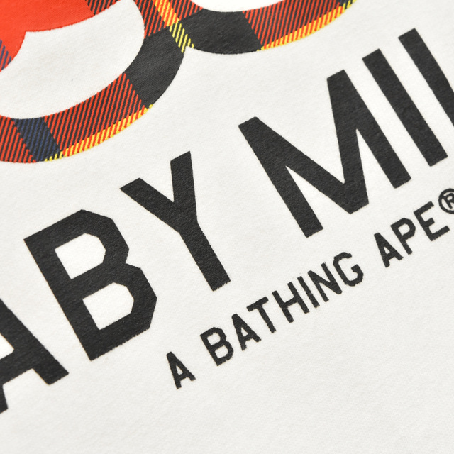 A BATHING APE(アベイシングエイプ)のA BATHING APE アベイシングエイプ BABY MILO RED CHECK ベイビー マイロ 半袖Tシャツ ホワイト レッドチェック柄 メンズのトップス(Tシャツ/カットソー(半袖/袖なし))の商品写真