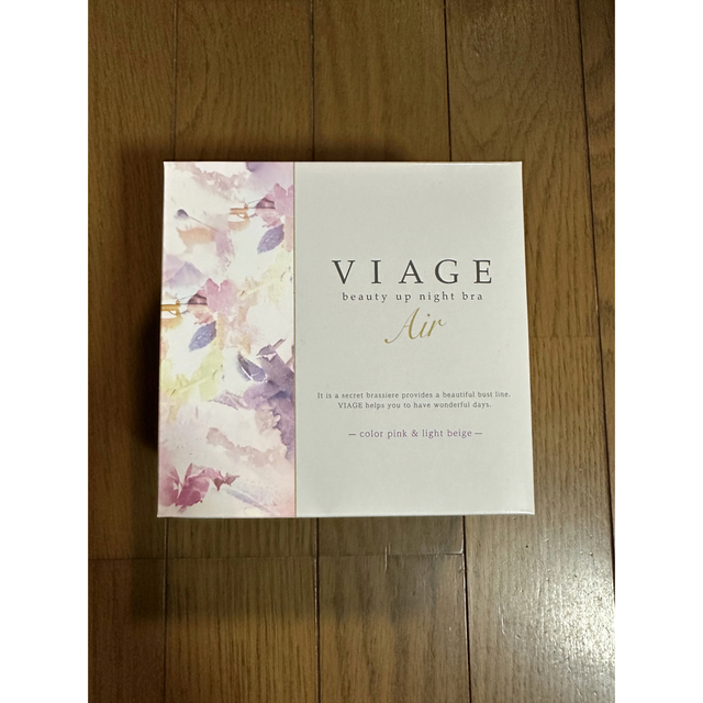 VIAGE(ヴィアージュ)のVIAGE ビューティアップナイトブラ Air レディースの下着/アンダーウェア(ブラ)の商品写真