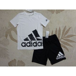 アディダス(adidas)の新品★アディダス★130★ビッグロゴ半袖Ｔシャツ 白・快適ハーフパンツ 黒★上下(Tシャツ/カットソー)