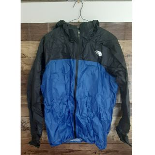 ザノースフェイス(THE NORTH FACE)の【美品】THE NORTH FACE/ストライクトレイルフーディー　Mサイズ青色(マウンテンパーカー)