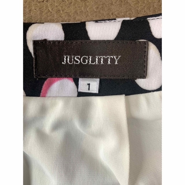 JUSGLITTY(ジャスグリッティー)のJUSGLITTY ドットタイトスカート レディースのスカート(ひざ丈スカート)の商品写真