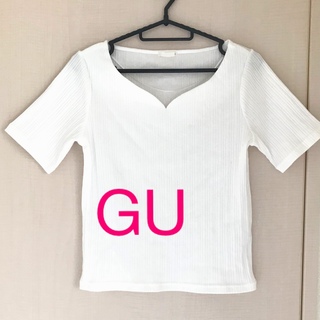 ジーユー(GU)のGU カットソー  トップス  ホワイト　半袖　M 美品(Tシャツ/カットソー(半袖/袖なし))
