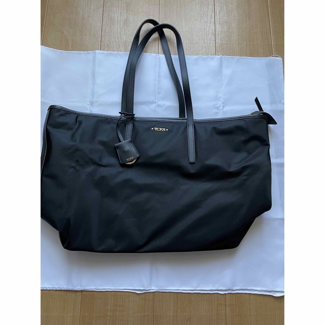 【TUMI 】トートVOYAGEUR small everyday tote