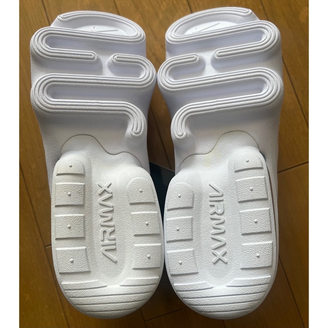 NIKE(ナイキ)のNIKEエアマックスココ レディースの靴/シューズ(サンダル)の商品写真