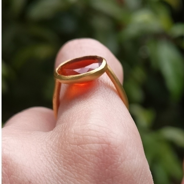 インドジュエリー✨K18 大粒⭐３.２ct  ファイヤオパール リング レディースのアクセサリー(リング(指輪))の商品写真