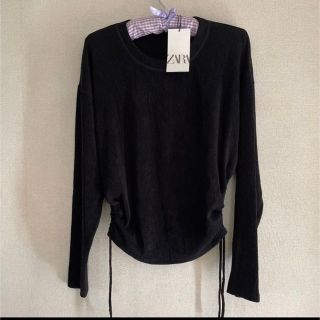 ザラ(ZARA)のZARA☆サイドギャザーカットソー黒(シャツ/ブラウス(長袖/七分))