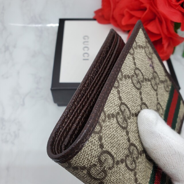 未使用に近い】 GUCCI グッチ 2つ折り財布 財布 シェリーライン GG