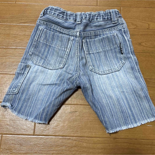 COMME CA ISM(コムサイズム)のデニム　ハーフパンツ　100 キッズ/ベビー/マタニティのキッズ服男の子用(90cm~)(パンツ/スパッツ)の商品写真