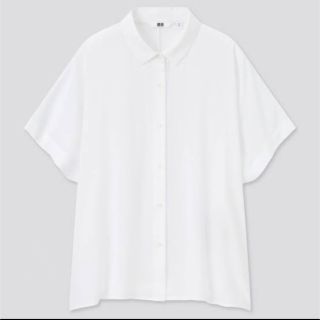 ユニクロ(UNIQLO)の【新品未使用】ユニクロ レーヨンブラウス XL 半袖 白(シャツ/ブラウス(半袖/袖なし))