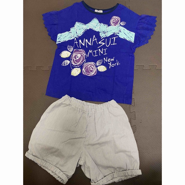 ANNA SUI mini(アナスイミニ)の美品　アナスイミニ　140  セット　袖レース Tシャツ　ラメ入りショートパンツ キッズ/ベビー/マタニティのキッズ服女の子用(90cm~)(Tシャツ/カットソー)の商品写真