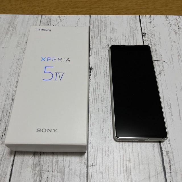 SONY(ソニー)のxperia 5Ⅳ  ホワイト　SIMフリー スマホ/家電/カメラのスマートフォン/携帯電話(スマートフォン本体)の商品写真
