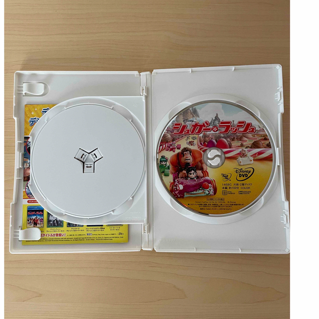 Disney(ディズニー)のシュガー・ラッシュ　DVD＋ブルーレイセット Blu-ray エンタメ/ホビーのDVD/ブルーレイ(キッズ/ファミリー)の商品写真