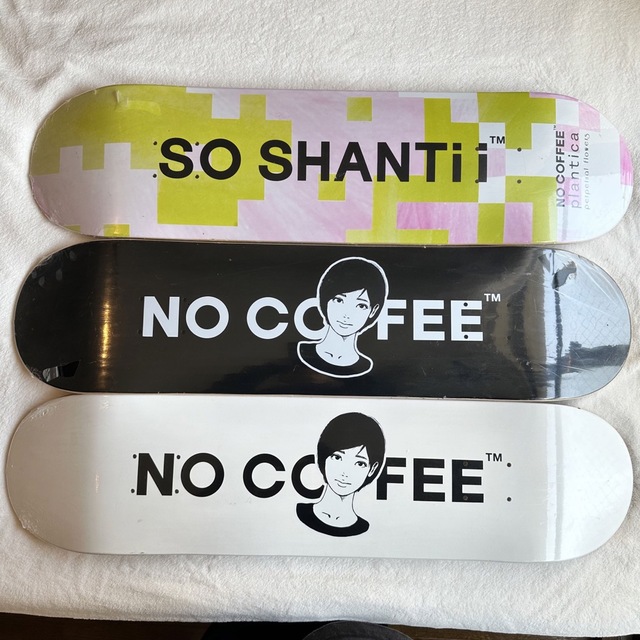KYNE no coffee スケボー　スケートボード　新品　白黒セット　2枚