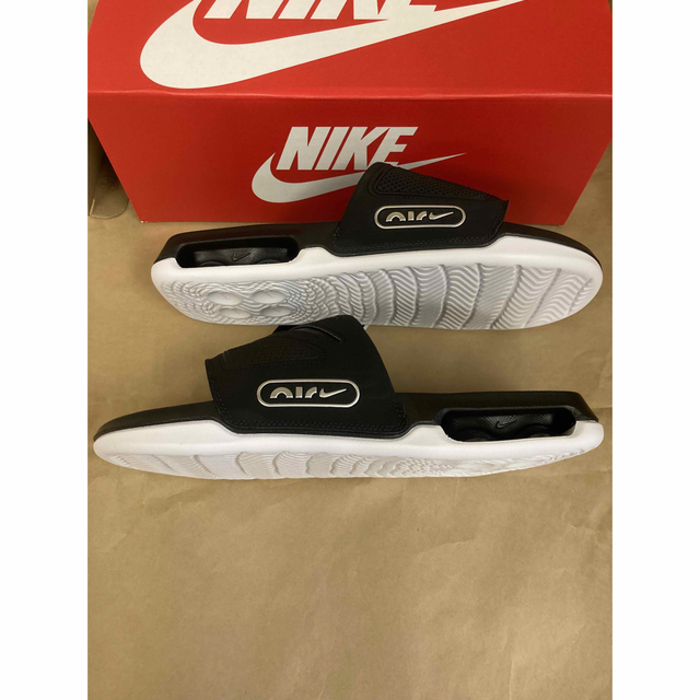 NIKE(ナイキ)の新品‼︎送料込!NIKE AIR MAX CIRRO SLIDE 29cm メンズの靴/シューズ(サンダル)の商品写真