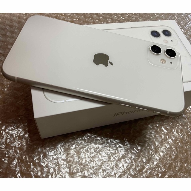 iPhone11 64GB ホワイト SIMフリー iPhone11本体 3