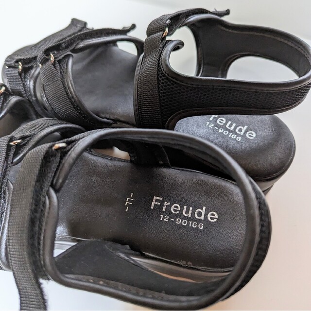 しまむら Freude レディース マジックテープサンダル LL ブラック レディースの靴/シューズ(サンダル)の商品写真