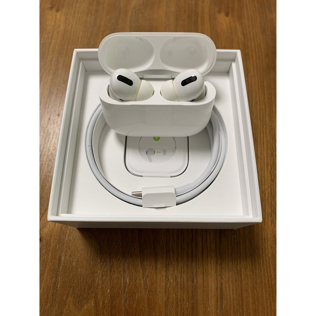 第一世代 Apple AirPods Pro MWP22J/A - ヘッドフォン/イヤフォン