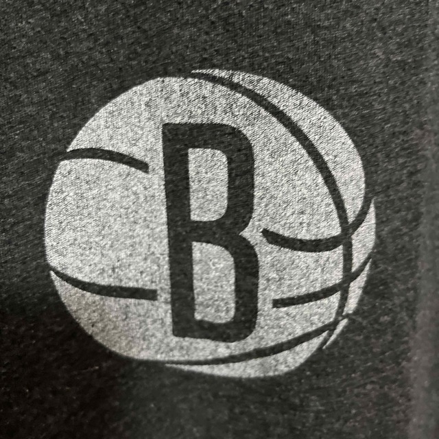 日本未発売　BROOKLYN NETS Tシャツ メンズのトップス(Tシャツ/カットソー(半袖/袖なし))の商品写真