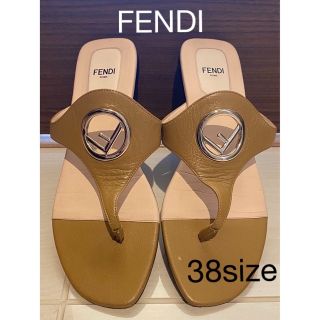 フェンディ(FENDI)のFENDI フラットサンダル　38SIZE(サンダル)