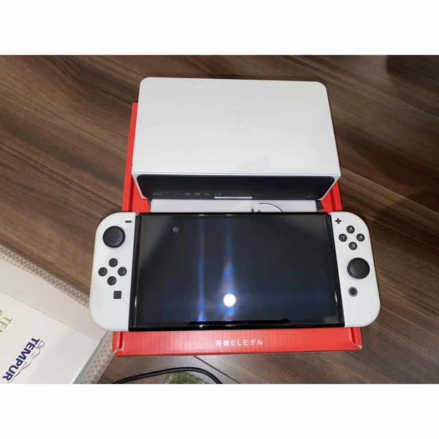ショッピング本物 Switch本体有機EL JCホワイト 16750円 家庭用ゲーム