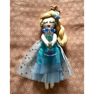 ブルードレスのルルベドール(人形)