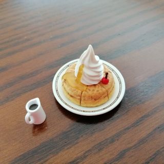 コメダ珈琲ミニチュア シロノワール(その他)