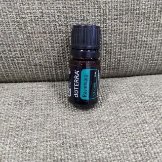 ドテラ(doTERRA)のドテラ  ラヴィンサラ(エッセンシャルオイル（精油）)