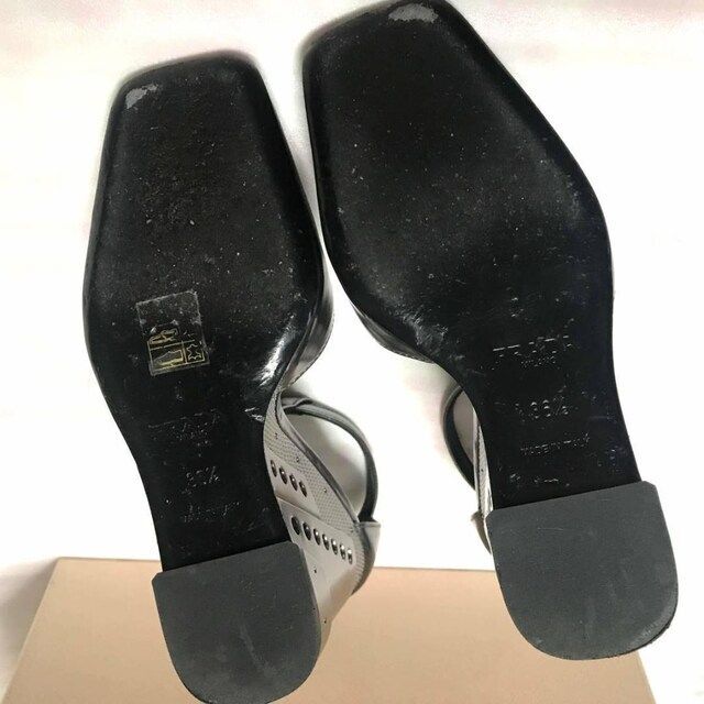 PRADA(プラダ)のPRADA パンプス レディースの靴/シューズ(ハイヒール/パンプス)の商品写真