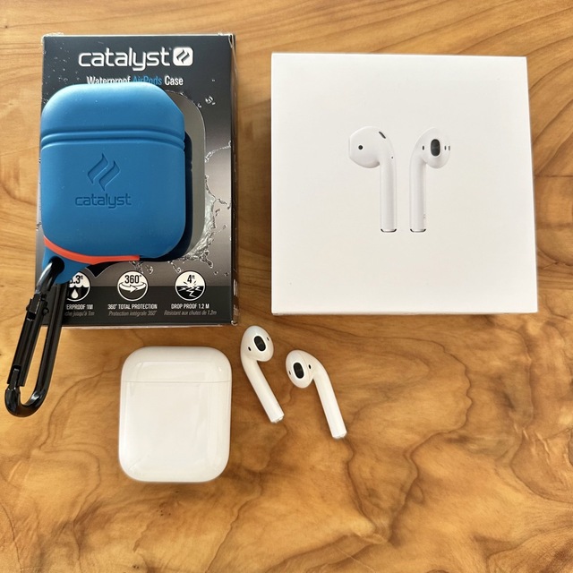 Apple AirPods 付属品完備　対衝撃ケース付き