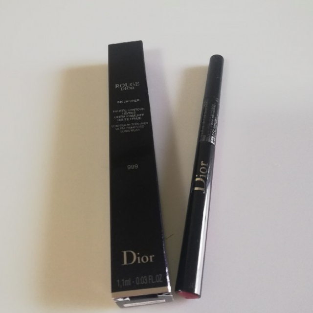 Dior(ディオール)のDior リップライナー 999番 コスメ/美容のベースメイク/化粧品(その他)の商品写真